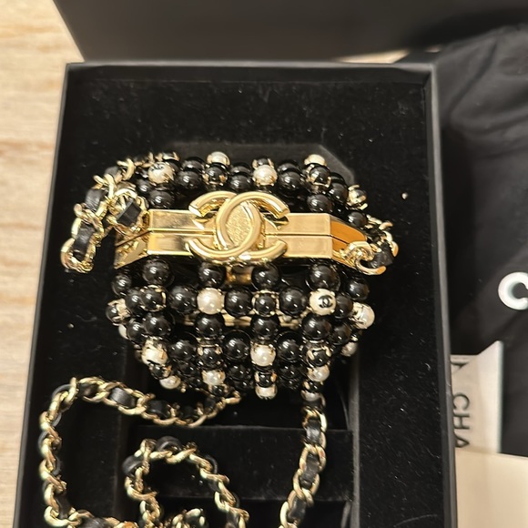 Clutch - Picture 4 of 5